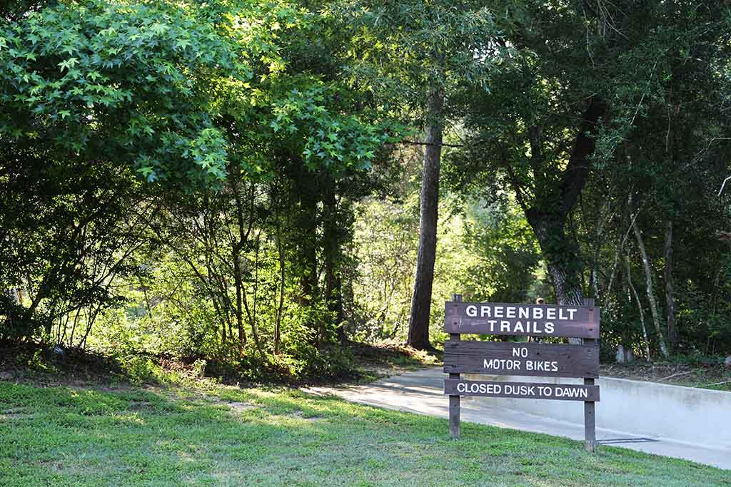 Greenbelt trail sign in Mills Branch Village, Kingwood, Texas